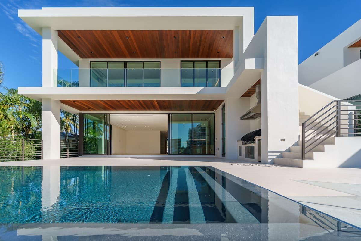 How to Buy a Vacation Rental: Financing, Revenue Projections, and Markets Worth Targeting